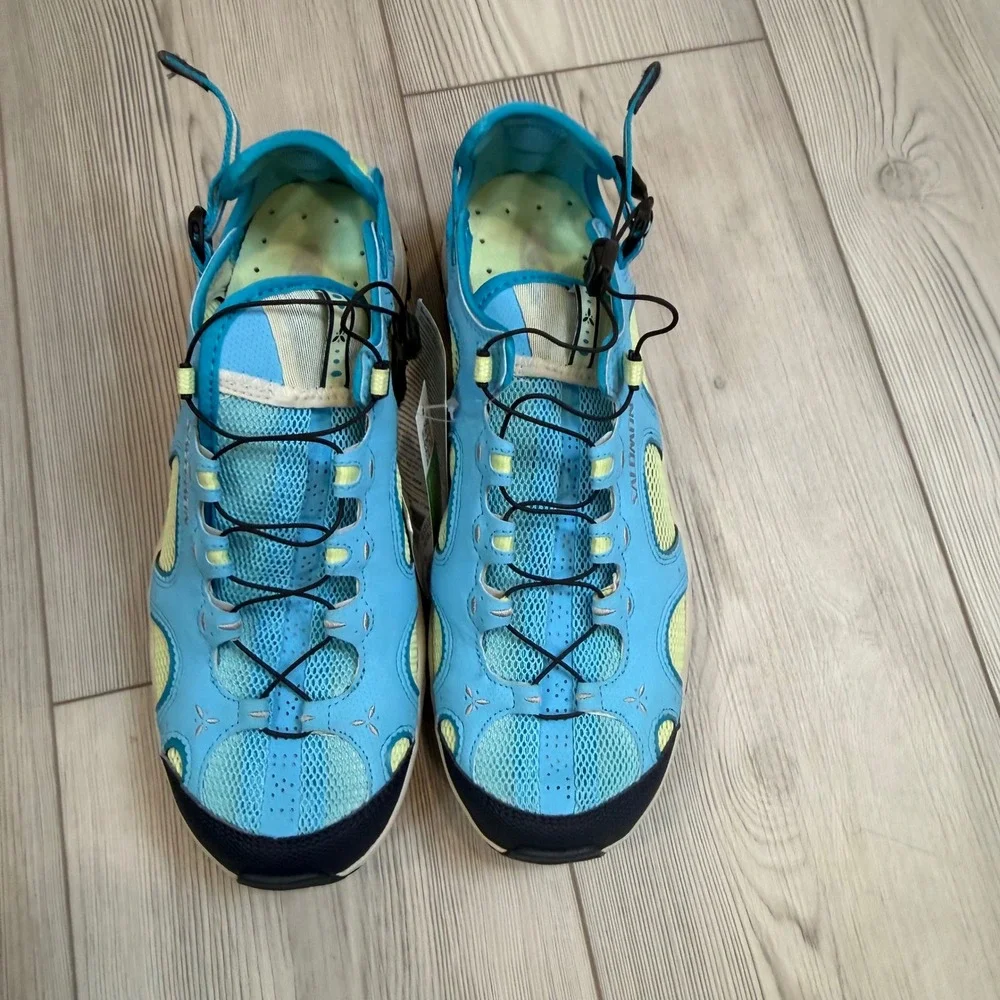 Salomon Techamphibian 3 W Blue Green Tea Water Hiking Shoes 356772 Womens 10 NEW